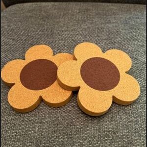 Flower cork coasters